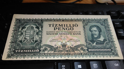 Hungary Unkari 10milj. Pengö 1945 P123 VF+-XF
