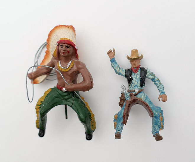 Ratsastajat 2 kpl: Intiaani ja lasso & Cowboy ja satula