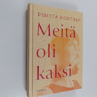 Piritta Porthan : Meitä oli kaksi : romaani - pikkukuva 1