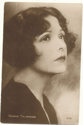 Filmitähti NORMA TALMADGE - vanha kortti