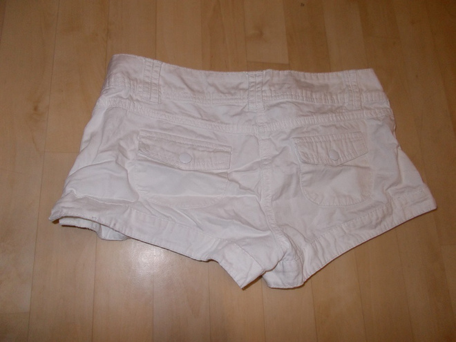 H&M divided shortsit