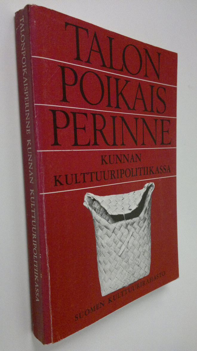 Paula (toim.) Tuomikoski-Leskelä : Talonpoikaisperinne ku...