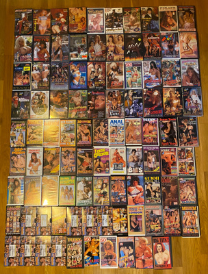 JÄTTIERÄ Aikuisviihde / porno VHS 95 kpl
