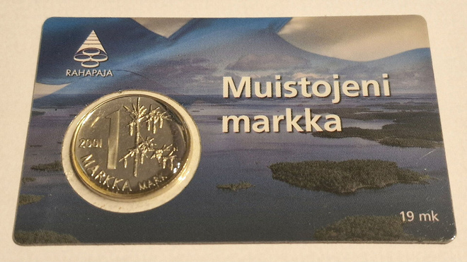 Muistojeni markka 2001 -juhlaraha alkuperäisessä pakkauksess