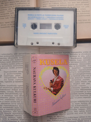 Kusela - Naurava kulkuri (C-kasetti)