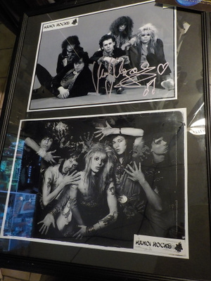 HANOI ROCKS TAULU MIKEN NIMMARILLA (W)