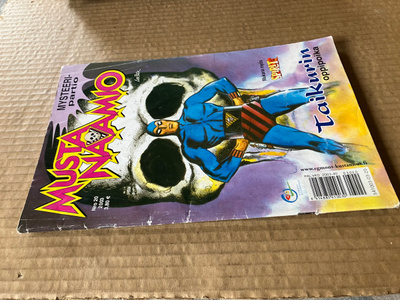 MUSTANAAMIO 20/2003
