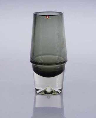 001. Iittala '3656' maljakko, Erkki Vesanto, signeerattu.