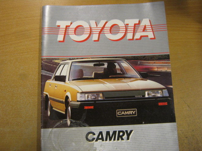 myyntiesite Toyota Camry 1986