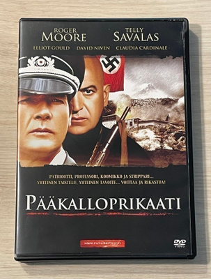 Pääkalloprikaati (1979) Roger Moore & Telly Savalas