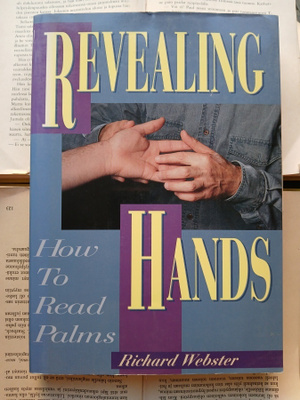Richard Webster - Revealing Hands (softcover)