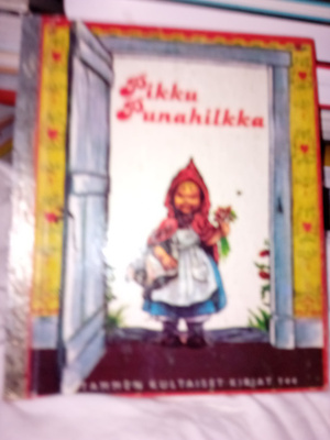 TKK 144 Pikku punahilkka ( SIS POSTIKULU )