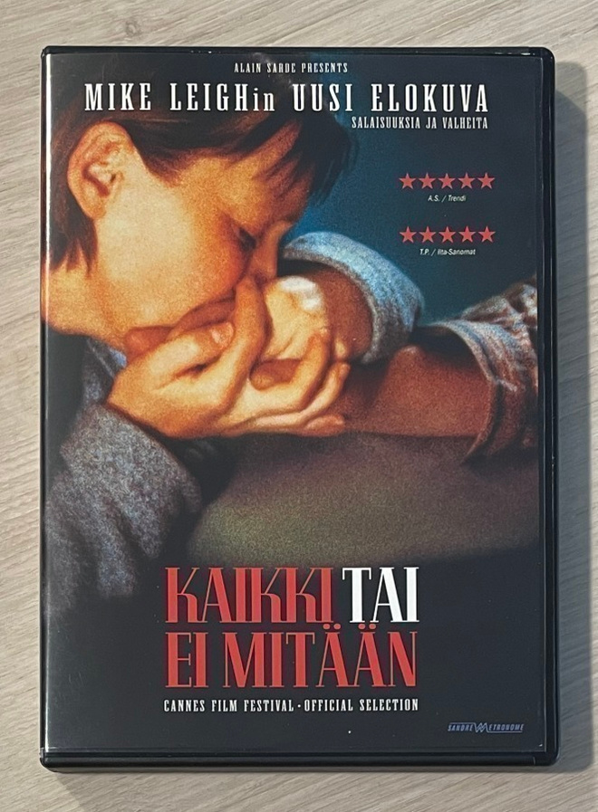 Kaikki tai ei mitään (2002) Mike Leigh -elokuva