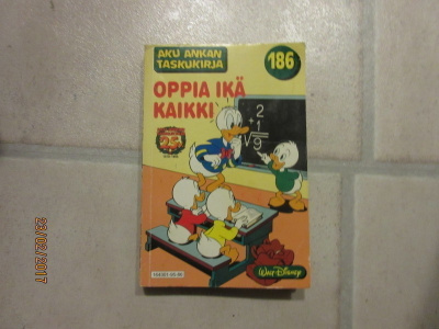 Aku Ankan taskukirja 186 - Oppia ikä kaikki (1.Painos)