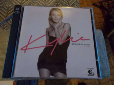 2 - CD KYLIE ** GREATEST HITS 87 - 97 **