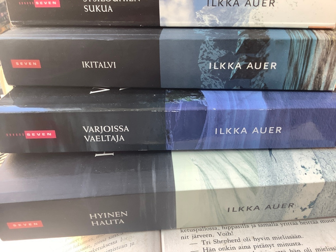 Ilkka Auer - Lumen ja jään maa 1-4 (pokkarit)