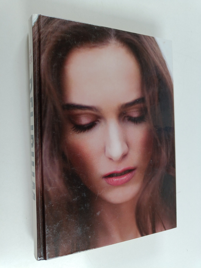 Lauren Oliver : Delirium : Rakkaus on harhaa