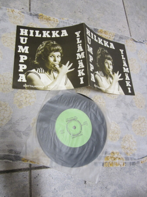 Hilkka Ylämäki – Soittajapoika / kulkukauppias ( uudenverr )