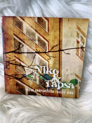 NIKO & TAPSA:TÄSSÄ KAUPUNGISSA TUULEE AINA