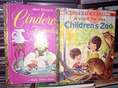 2 kpl Little Golden Book sarjaa ( SIS POSTIKULU )
