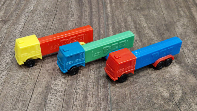 Erä PEZ autot