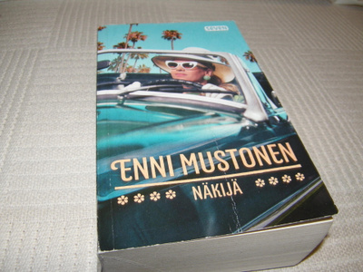 Enni Mustonen Näkijä  -pok