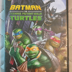 Batman vs Teenage Mutant Ninja Turtles - DVD - DC Comics - pikkukuva 1