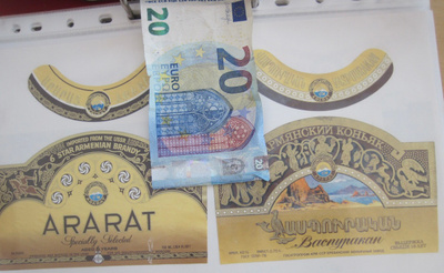VANHOJA Etikettejä CCCP Armenia Azerbaijan Gruusia 150+ kpl