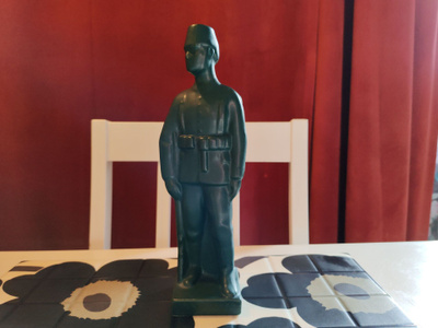 Arabia Jääkäri figuuri/Patsas 1950-luvulta