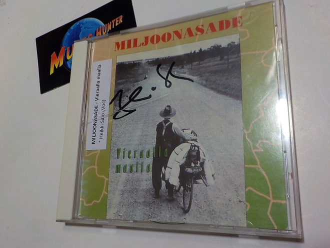 MILJOONASADE - VIERAALLA MAALLA CD NIMMARILLA