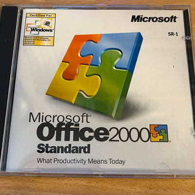Office 2000 Standard -ohjelmisto ENG