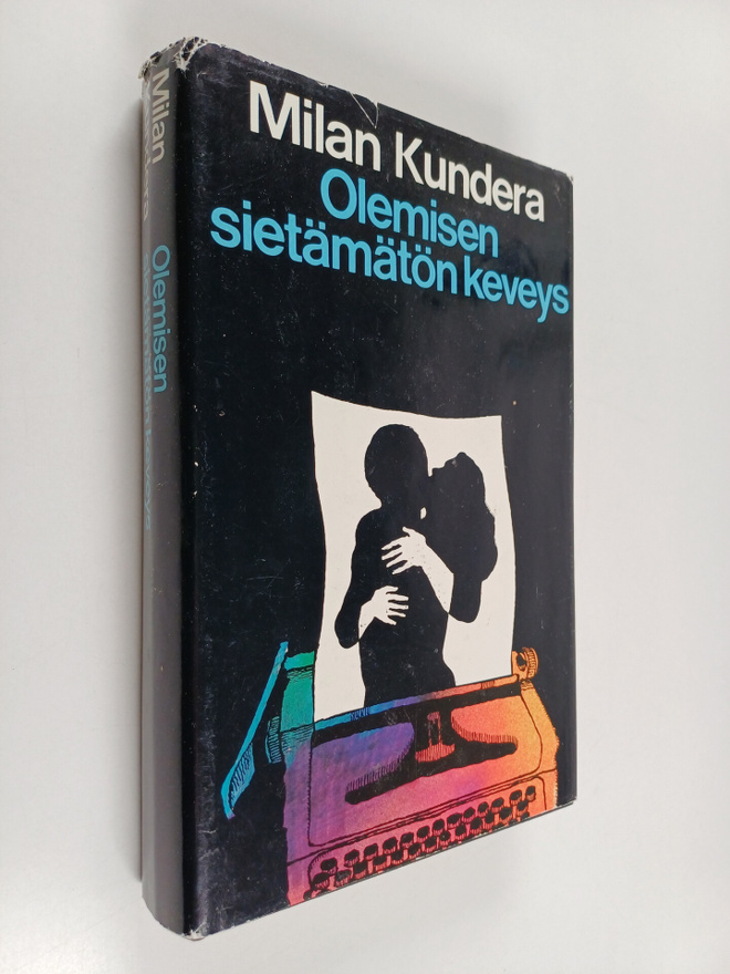 Milan Kundera : Olemisen sietämätön keveys