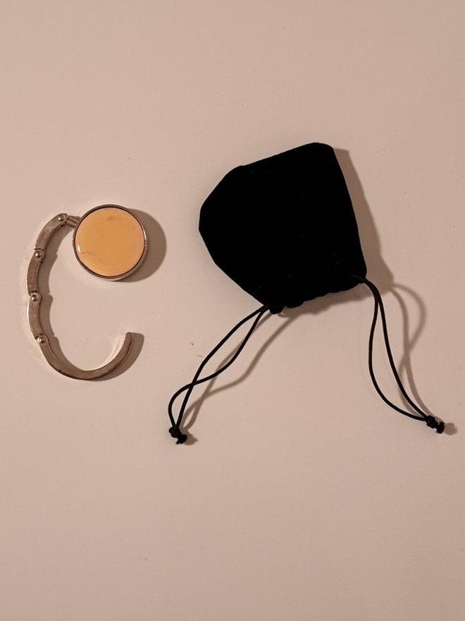 Laukkukoukku (sis. säilytyspussin)