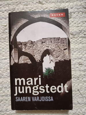 Mari Jungstedt Saaren varjoissa