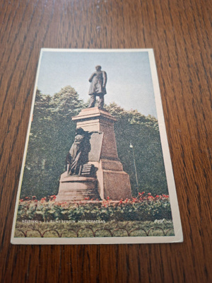 0 Helsinki J.L.Runebergin patsas