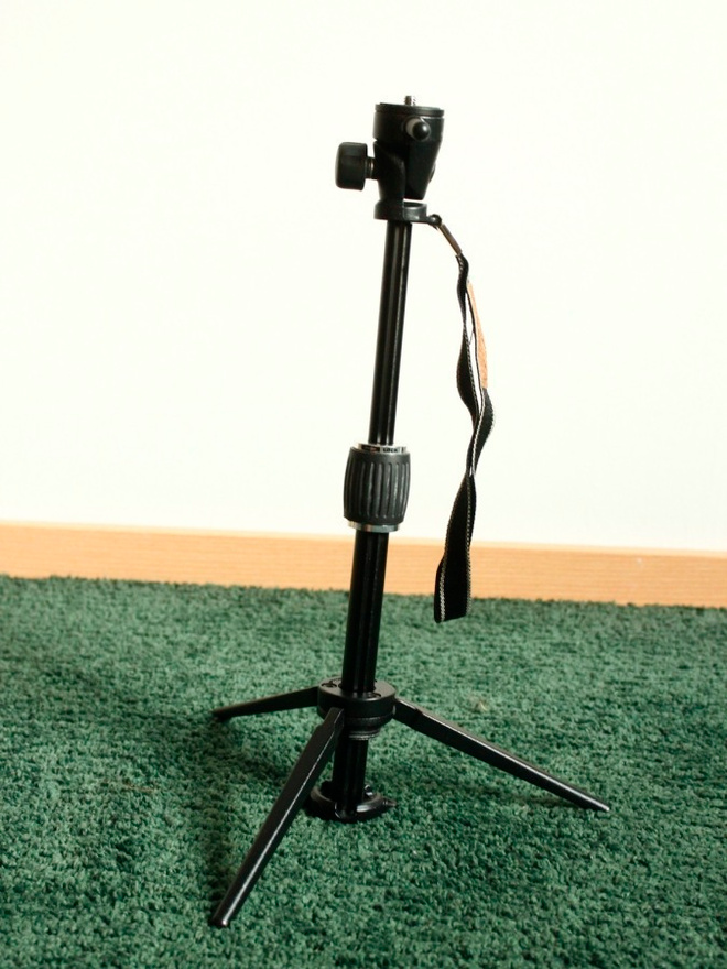 Giottos QU-100 Tabletop Tripod teline kamerajalusta