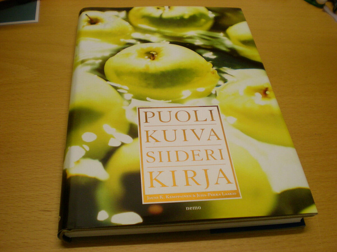 Jouni K. Kemppainen - Juha-Pekka Laakso: Puolikuiva siiderik
