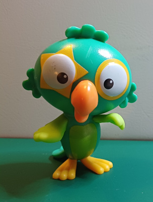 Muovinen lintu figuuri (papukaija?) - Plastic bird figure