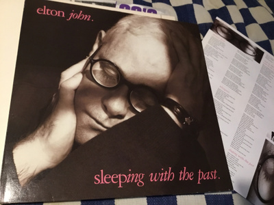 Elton John Sleeping with The past 1989 NM LP inn