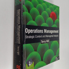 Terry Hill : Operations management : strategic context an... - pikkukuva 1