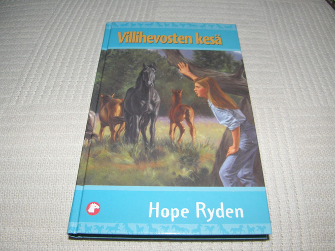 Hope Ryden Villihevosten kesä
