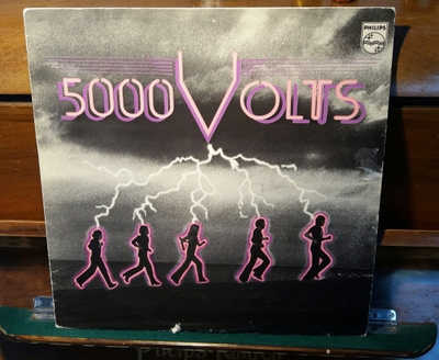 5000 VOLTS 91 09 215 1976