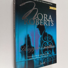 Nora Roberts : Skuggor i natten - pikkukuva 1