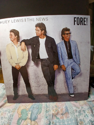 Huey Lewis And The News – Fore!