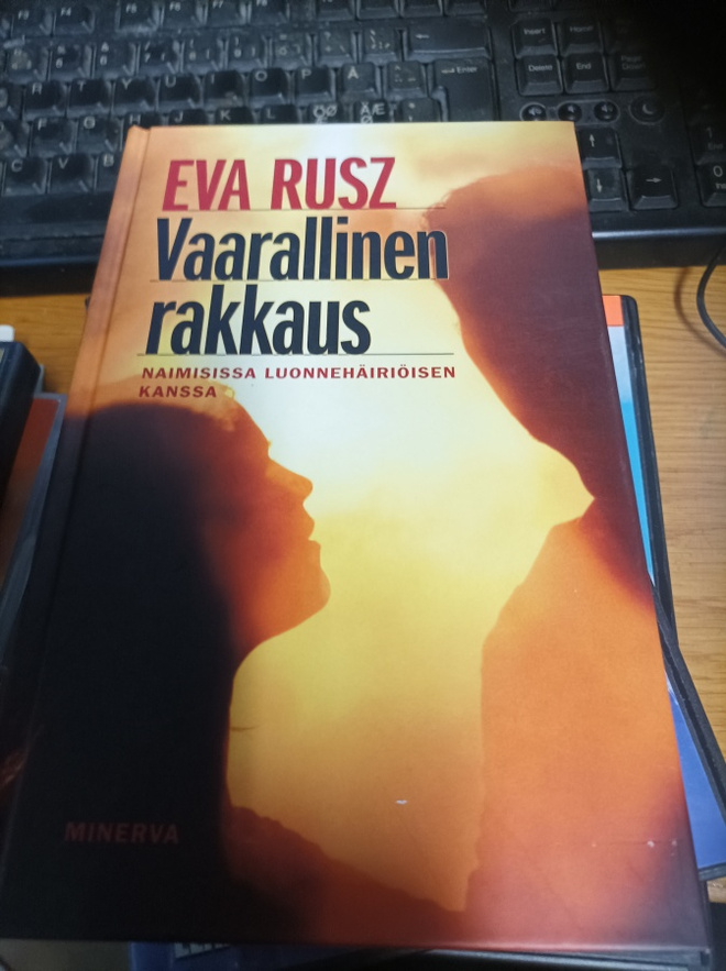 Eva Rusz Vaarallinen rakkaus