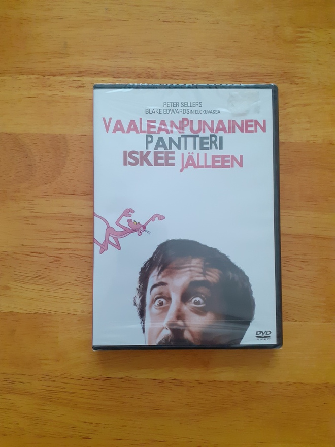 Vaaleanpunainen Pantteri iskee jälleen DVD