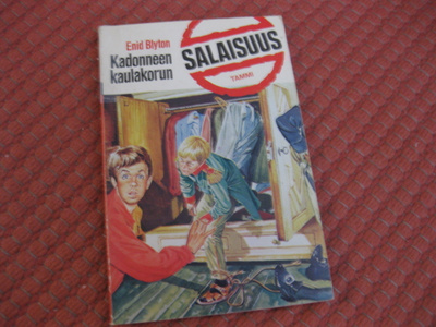 Enid Blyton V. 1977 Kadonneen kaulakorun salaisuuus