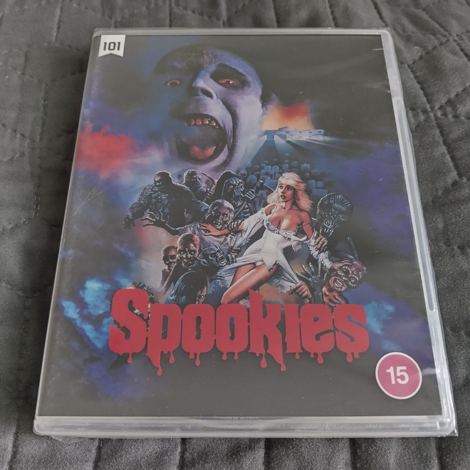 Spookies Blu-Ray **muoveissa**