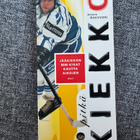 Pitkä kiekko	Antero Raevuori	WSOY	1997 - pikkukuva 1