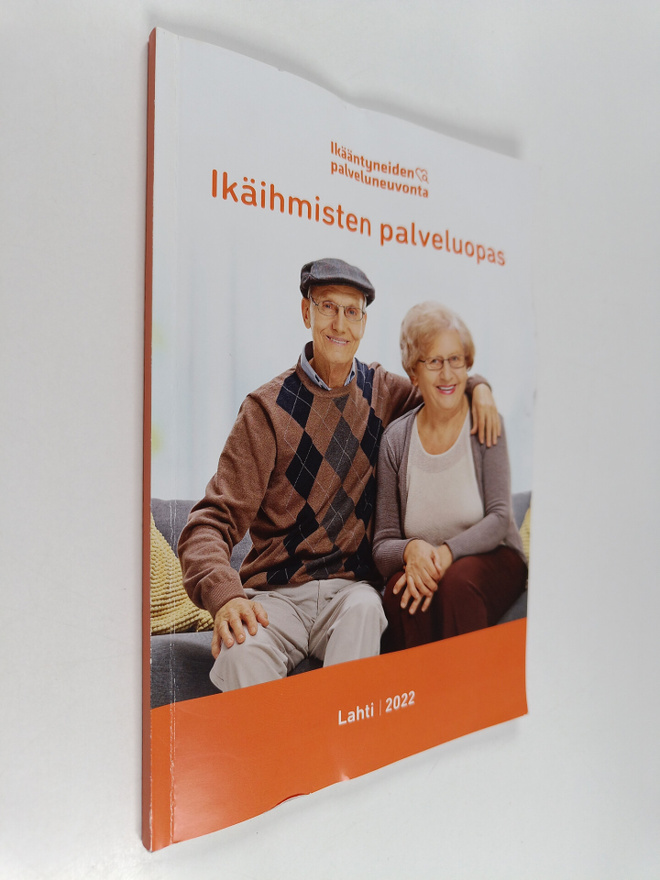 Ikäihmisten palveluopas 2022 : Lahti